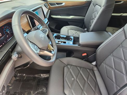 New 2026 Volkswagen Atlas SE AWD/4WD image 4