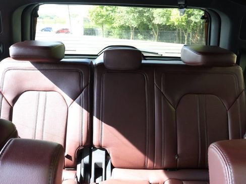 Used 2024 Ford Expedition Limited image 49