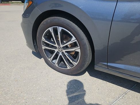 Used 2026 Volkswagen Jetta Sport image 4