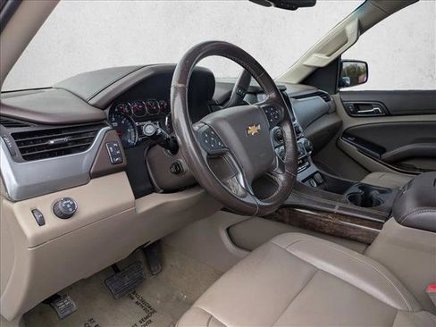 Used 2019 Chevrolet Tahoe LT w/ Luxury Package image 11
