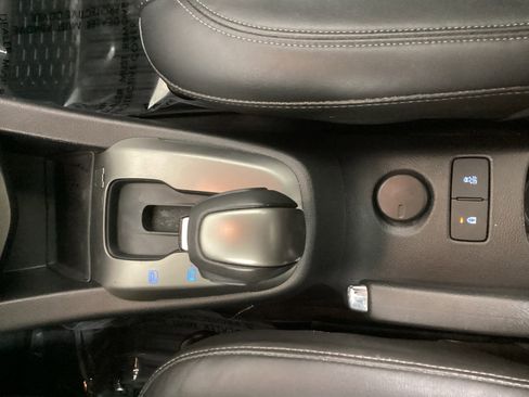 Used 2013 Chevrolet Sonic LTZ image 19