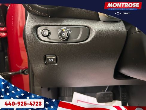 Used 2023 Chevrolet Blazer Premier image 13