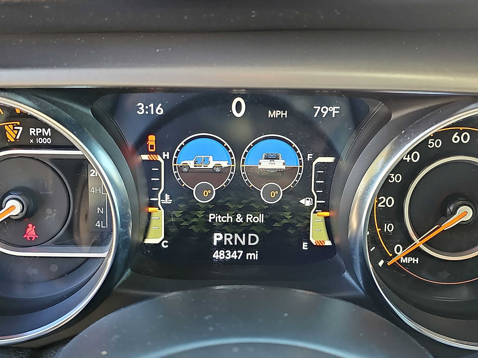 Used 2021 Jeep Gladiator Sport AWD/4WD image 19