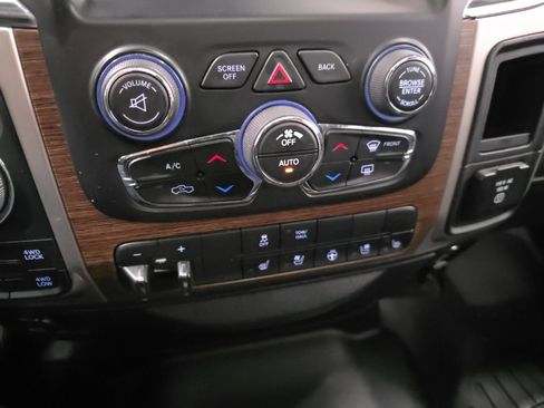 Used 2018 RAM 1500 Laramie w/ Protection Group AWD/4WD image 21