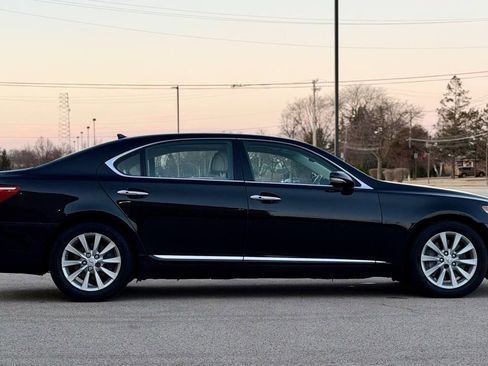 Used 2010 Lexus LS 460 L image 4