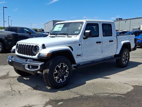 New 2026 Jeep Gladiator Sport AWD/4WD image 2