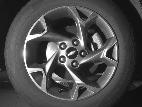 Used 2025 Chevrolet Trax LT FWD image 13
