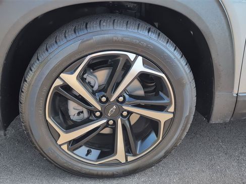 Used 2021 Chevrolet TrailBlazer RS w/ Convenience Package FWD image 9