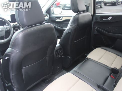 Used 2021 Ford Escape Titanium w/ Titanium Elite Package image 22