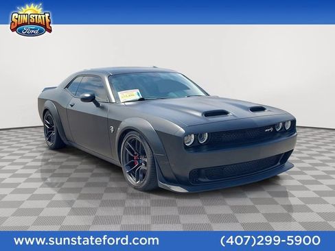 Used 2023 Dodge Challenger SRT Hellcat RWD image 1