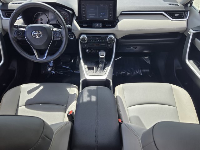 Used 2022 Toyota RAV4 XLE Premium FWD image 13