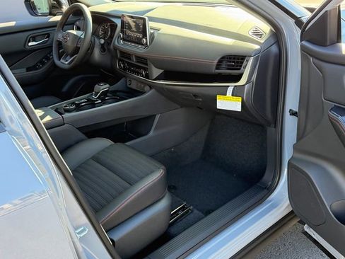 New 2026 Nissan Rogue SV image 26