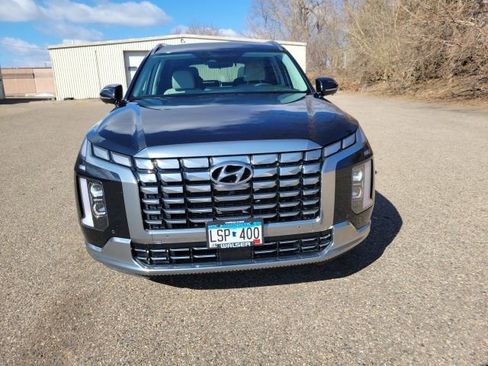 Used 2024 Hyundai Palisade Calligraphy image 4