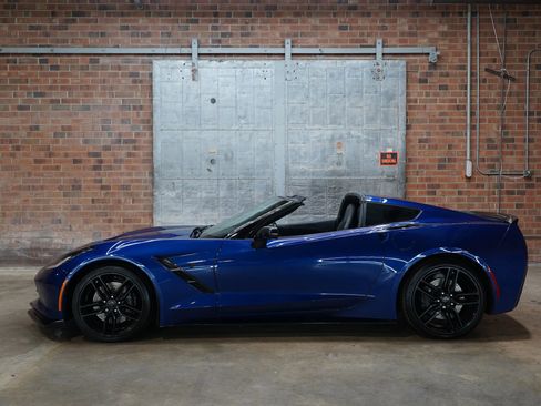 Used 2016 Chevrolet Corvette Stingray Coupe w/ Carbon Flash Badge Package image 1