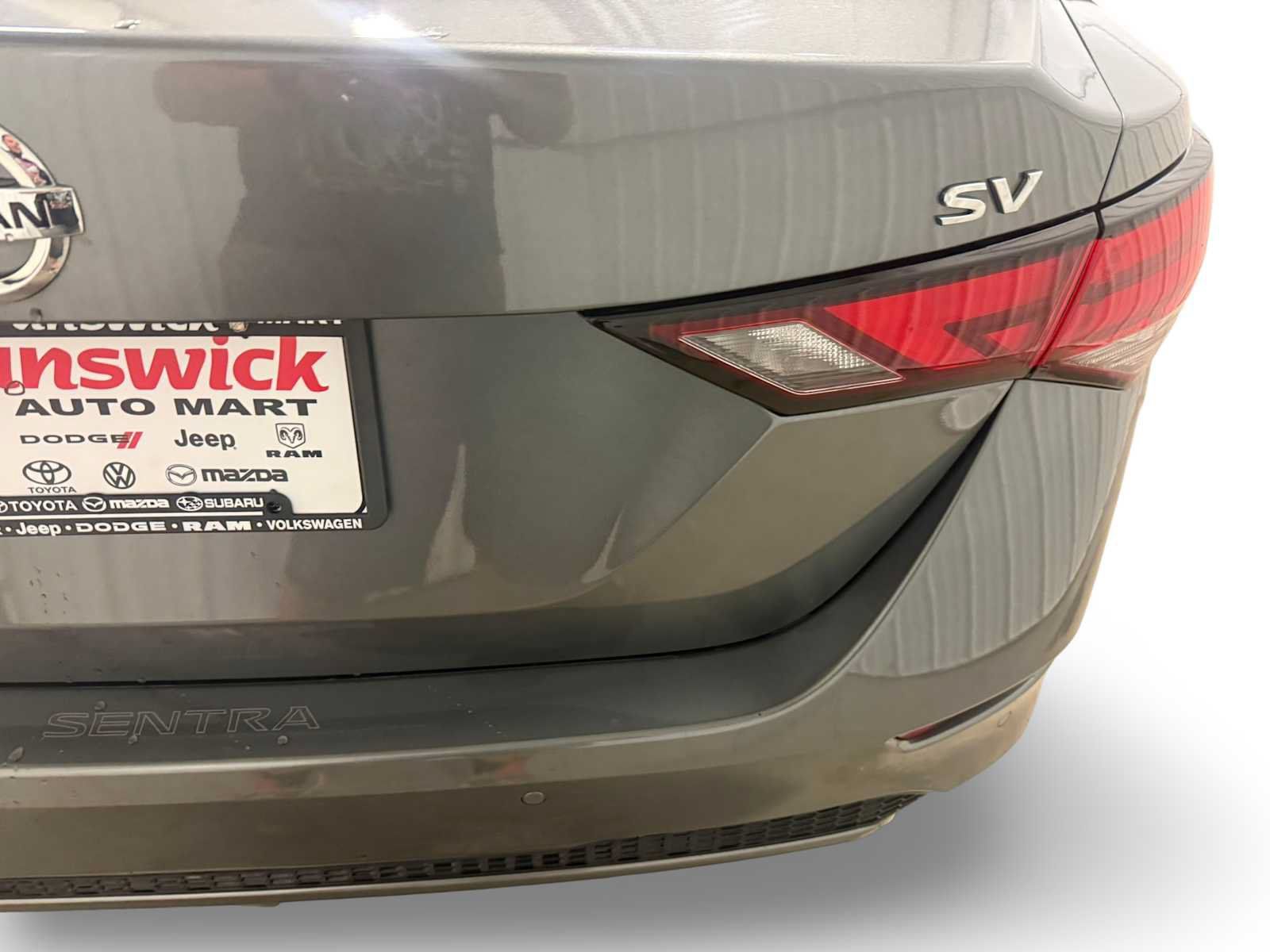 Used 2022 Nissan Sentra SV FWD image 18