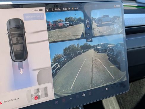 Used 2026 Tesla Model Y Long Range image 17