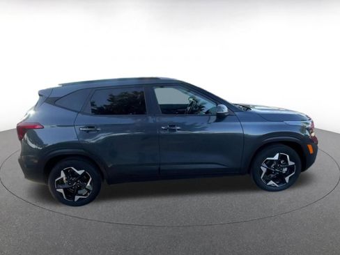 Used 2025 Kia Seltos S image 16