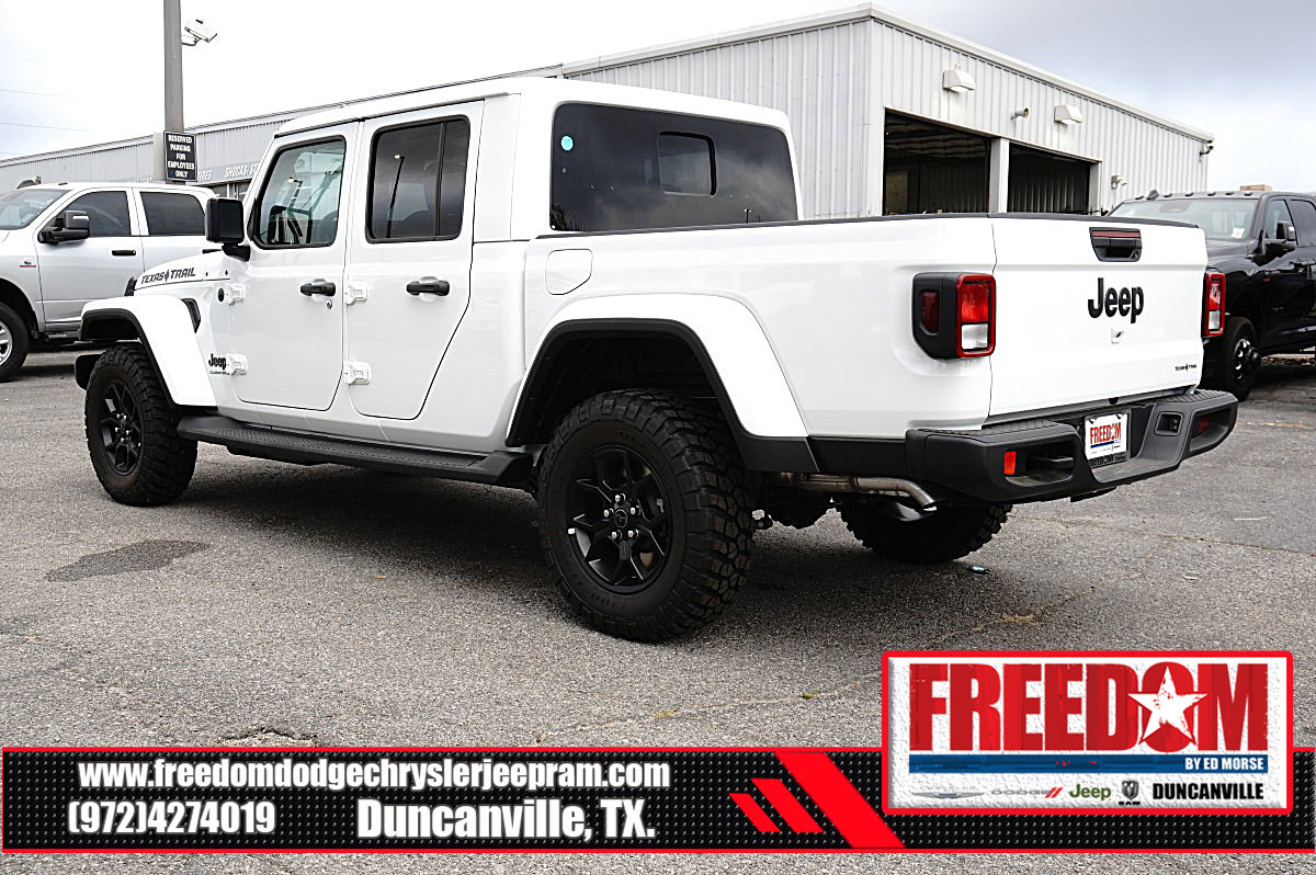 New 2026 Jeep Gladiator Sport AWD/4WD image 3