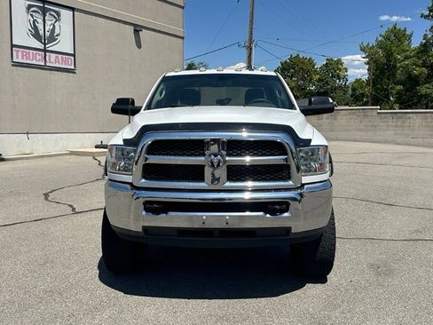 Used 2018 RAM 2500 Tradesman w/ Chrome Appearance Group AWD/4WD image 12