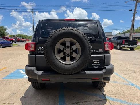 Used 2007 Toyota FJ Cruiser 4WD image 6