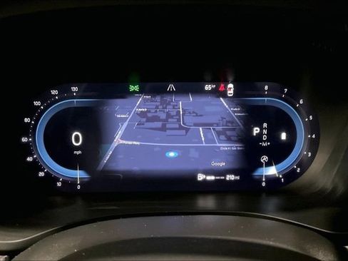 Certified 2025 Volvo XC60 B5 Plus image 21