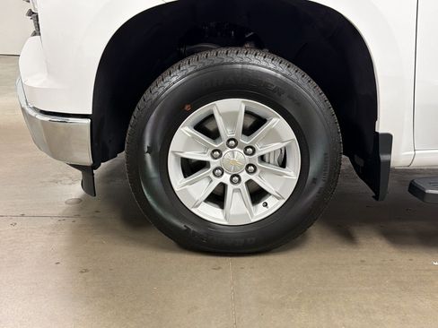 Used 2023 Chevrolet Silverado 1500 LT RWD image 11