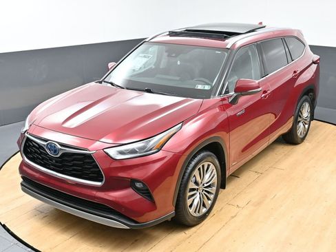 Used 2021 Toyota Highlander Platinum AWD/4WD image 47