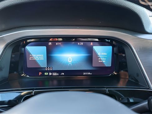 Used 2025 Volkswagen Atlas Cross Sport SE image 11