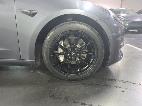 Used 2022 Tesla Model 3 Long Range AWD/4WD image 20