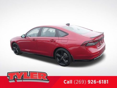 Used 2024 Honda Accord Sport image 5