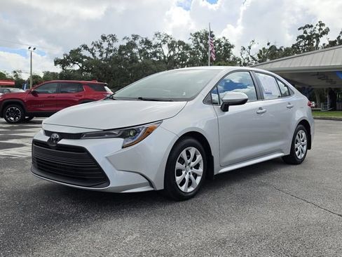 Used 2026 Toyota Corolla LE FWD image 8