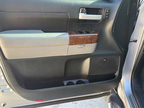 Used 2012 Toyota Tundra Limited w/ Platinum Pkg image 26
