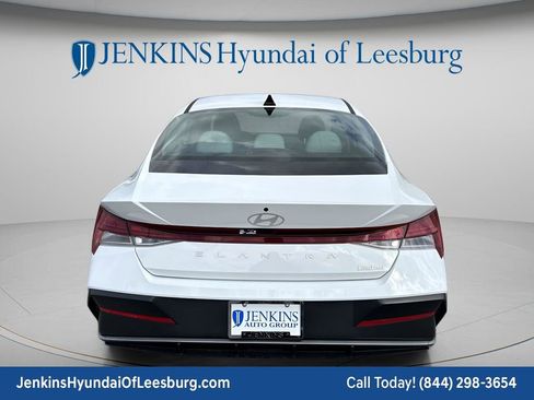 New 2026 Hyundai Elantra Limited FWD image 4
