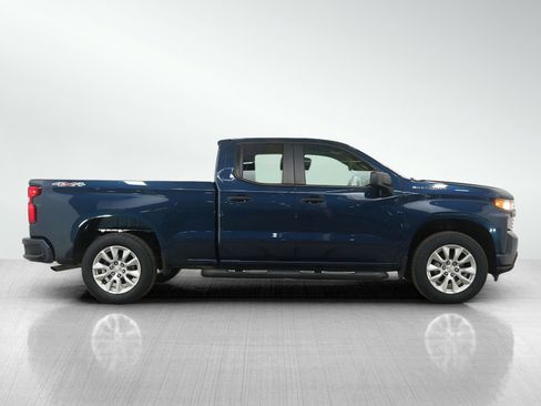 Used 2020 Chevrolet Silverado 1500 Custom w/ Trailering Package image 6