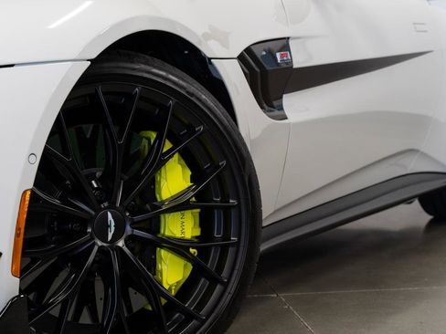 Used 2023 Aston Martin V8 Vantage F1 Edition image 29