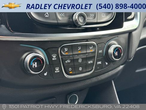 Certified 2023 Chevrolet Traverse LT image 19