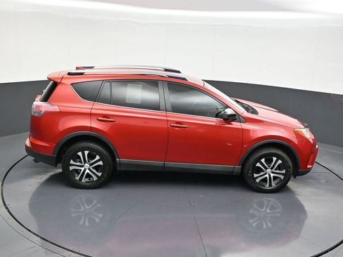 Used 2017 Toyota RAV4 LE image 23