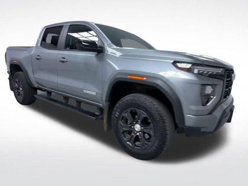 Used 2023 GMC Canyon Elevation w/ Convenience Package AWD/4WD image 2