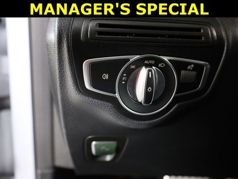 Used 2022 Mercedes-Benz GLC 300 4MATIC image 10