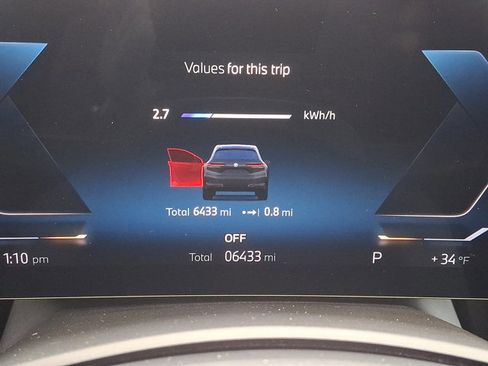 Certified 2025 BMW iX xDrive50 w/ Premium Package image 22