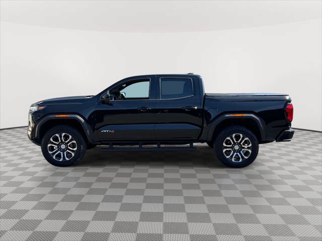 Used 2024 GMC Canyon AT4 w/ AT4 Premium Package AWD/4WD image 4