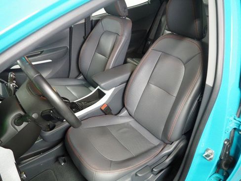 Used 2021 Chevrolet Bolt Premier w/ Infotainment Package image 13