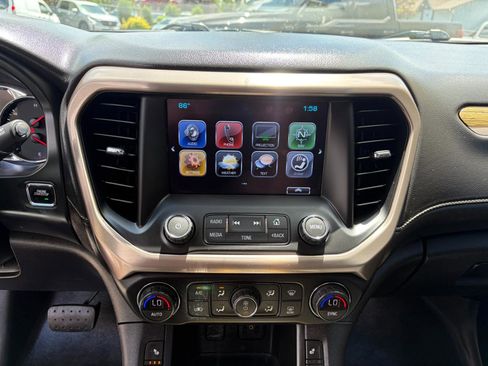 Used 2018 GMC Acadia Denali w/ Technology Package AWD/4WD image 21
