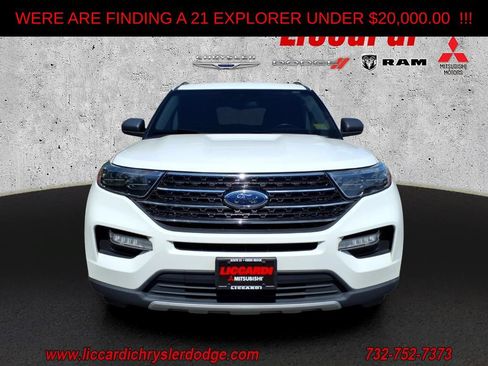 Used 2021 Ford Explorer XLT w/ Equipment Group 202A AWD/4WD image 2