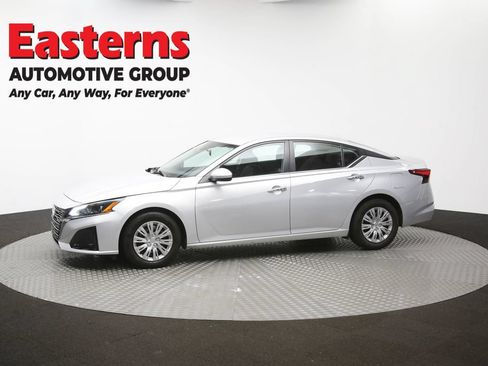 Used 2023 Nissan Altima 2.5 S FWD image 56