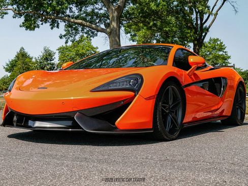 Used 2019 McLaren 570S Spider image 20