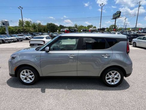 Used 2025 Kia Soul LX w/ LX Technology Package FWD image 28