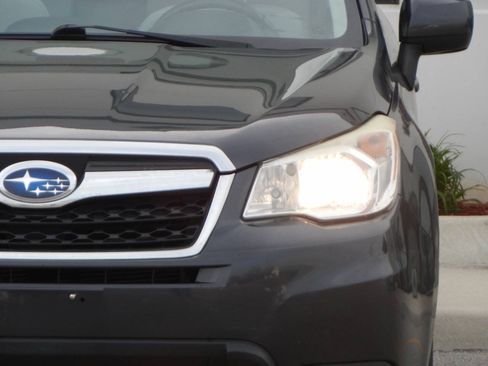 Used 2015 Subaru Forester 2.5i Premium w/ All-Weather Package AWD/4WD image 8