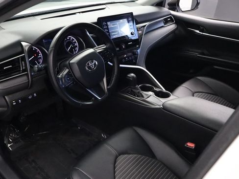 Used 2021 Toyota Camry SE w/ Carpet Mat Package (TMS) FWD image 16