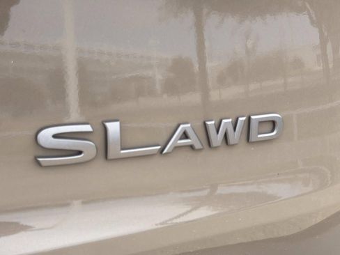 Certified 2025 Nissan Rogue SL w/ SL Premium Package image 12